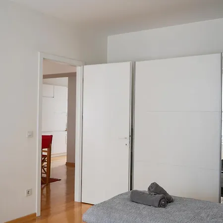 Apartmán Modern Luxury With Private Parking
