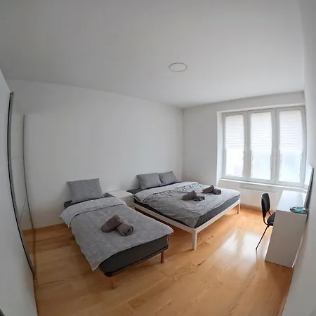 Apartman Modern Luxury With Private Parking